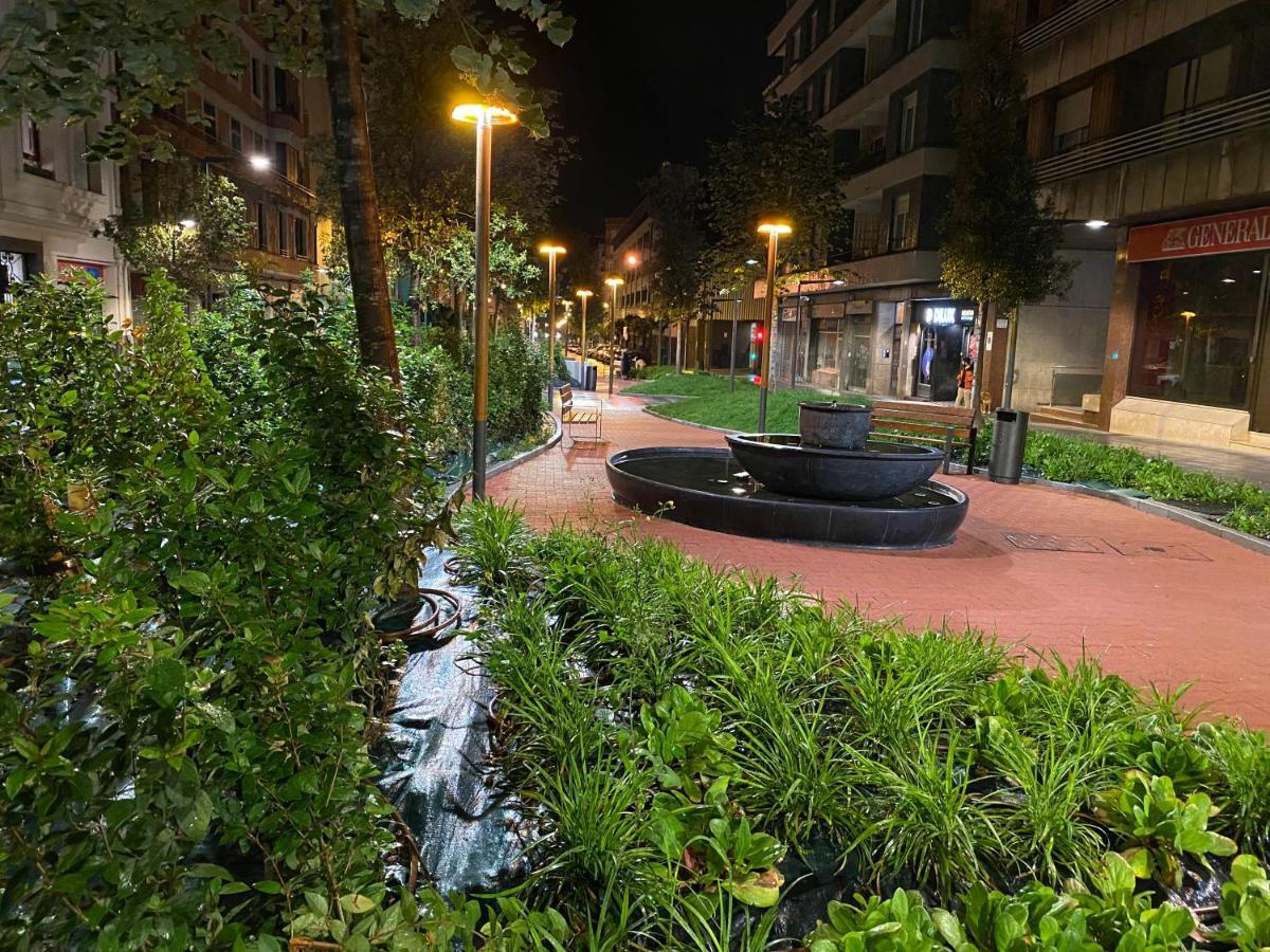 Apartamento La Alameda De Indautxu Bilbau Exterior foto