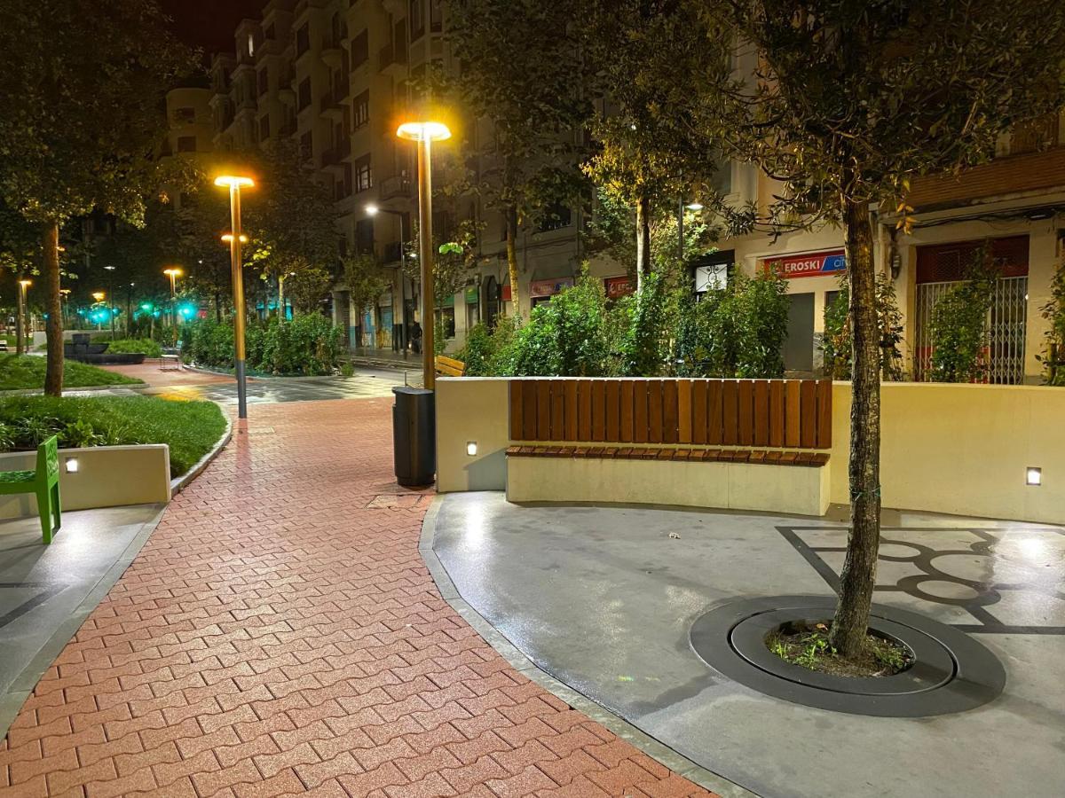 Apartamento La Alameda De Indautxu Bilbau Exterior foto